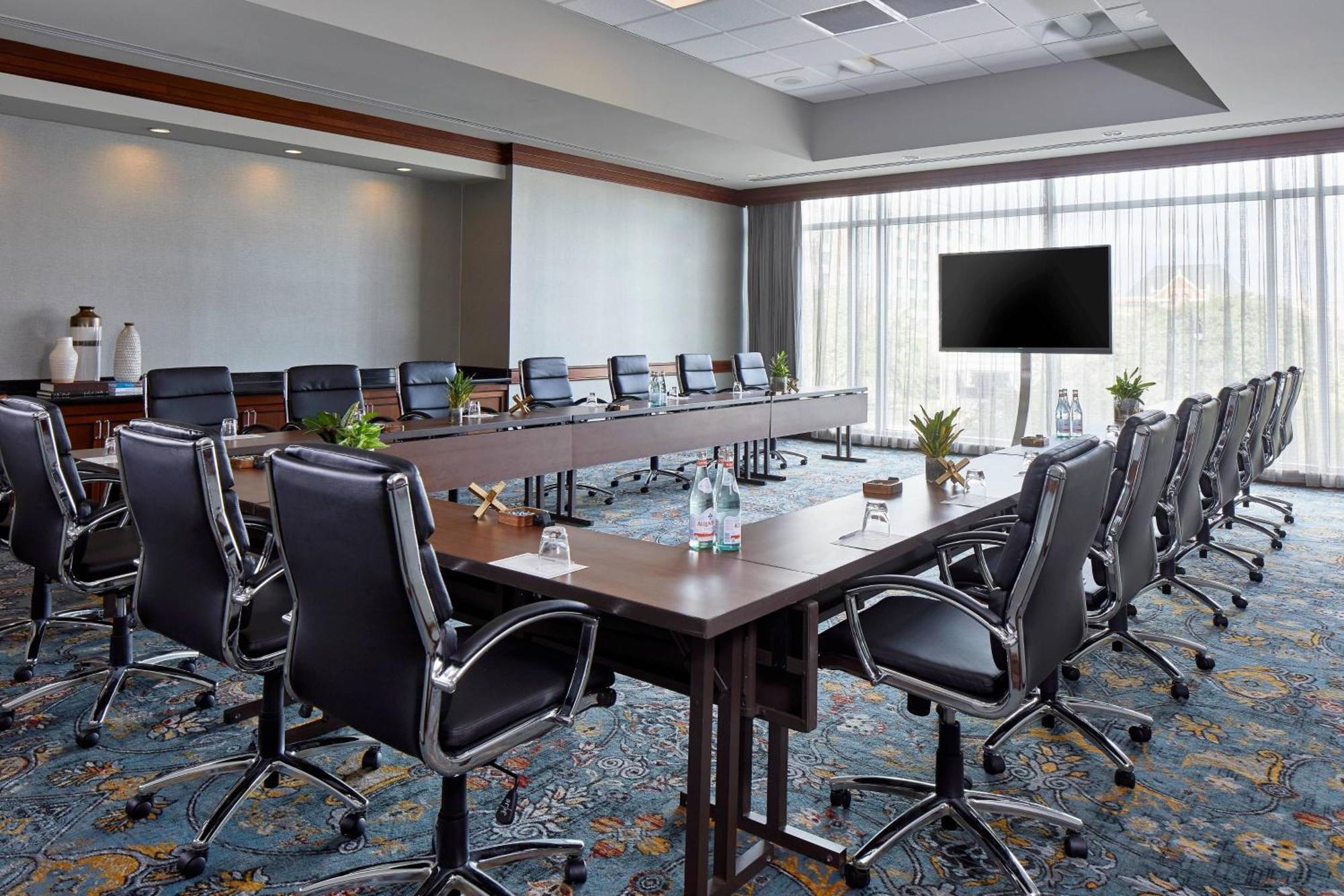Renaissance Montgomery Hotel & Spa At The Convention Center Екстер'єр фото