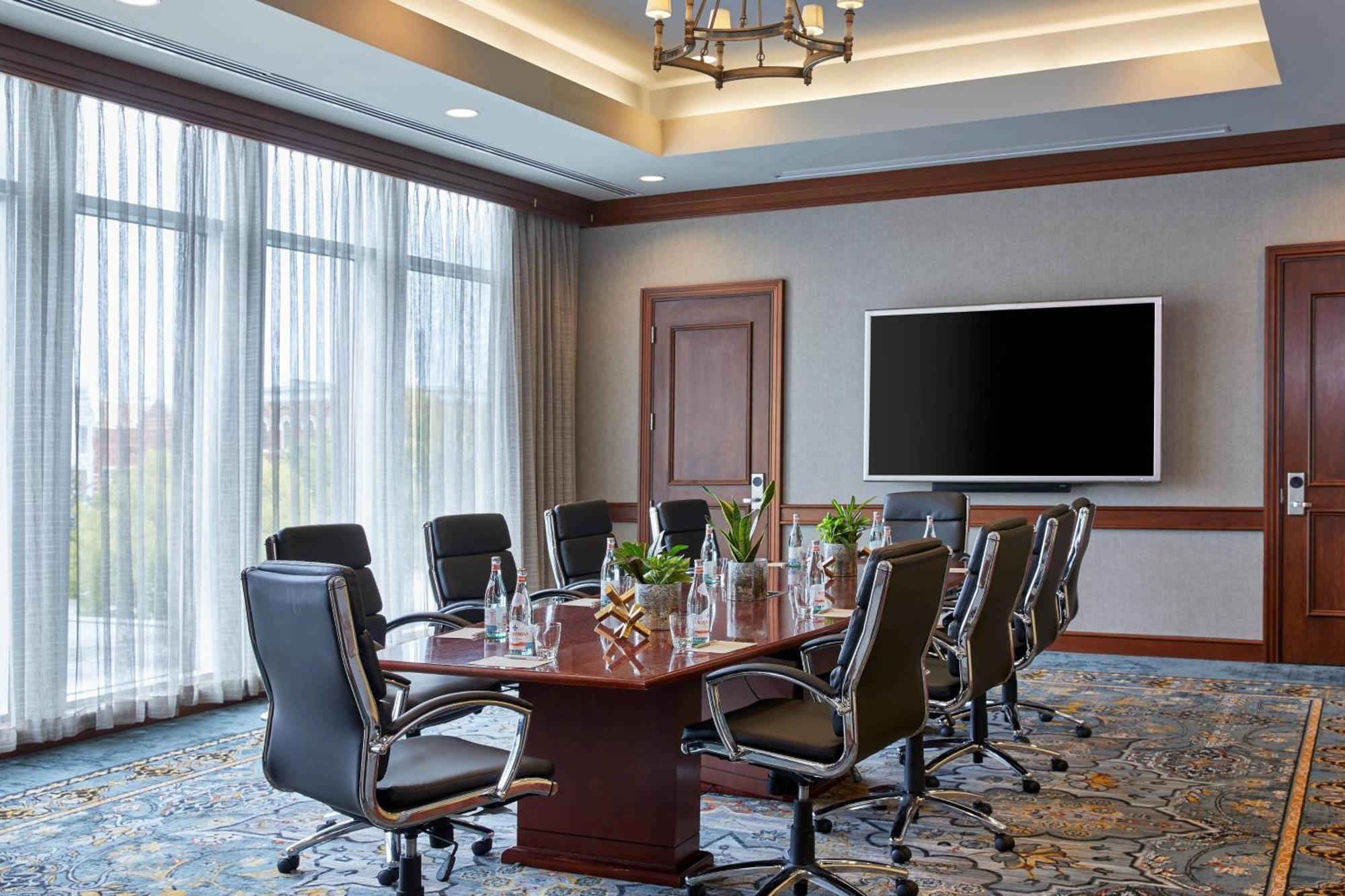 Renaissance Montgomery Hotel & Spa At The Convention Center Екстер'єр фото