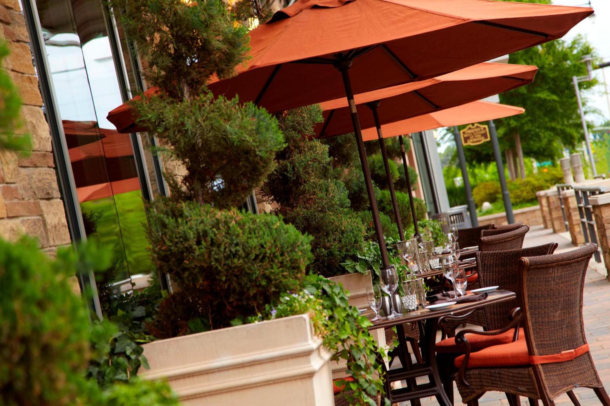 Renaissance Montgomery Hotel & Spa At The Convention Center Екстер'єр фото
