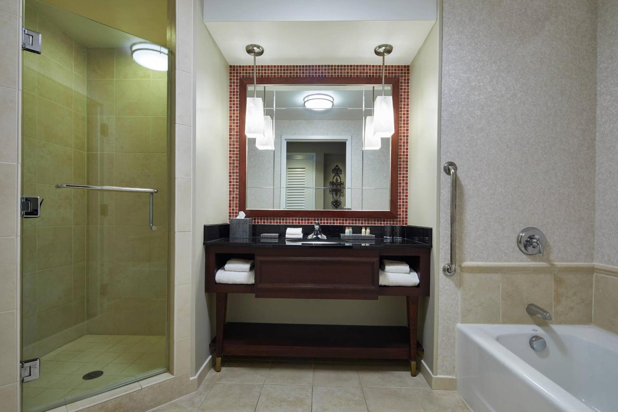 Renaissance Montgomery Hotel & Spa At The Convention Center Екстер'єр фото