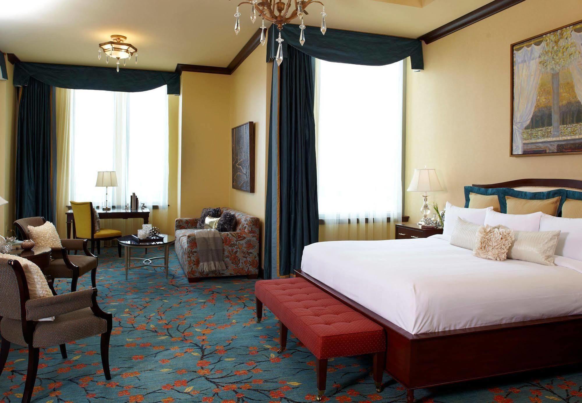 Renaissance Montgomery Hotel & Spa At The Convention Center Екстер'єр фото