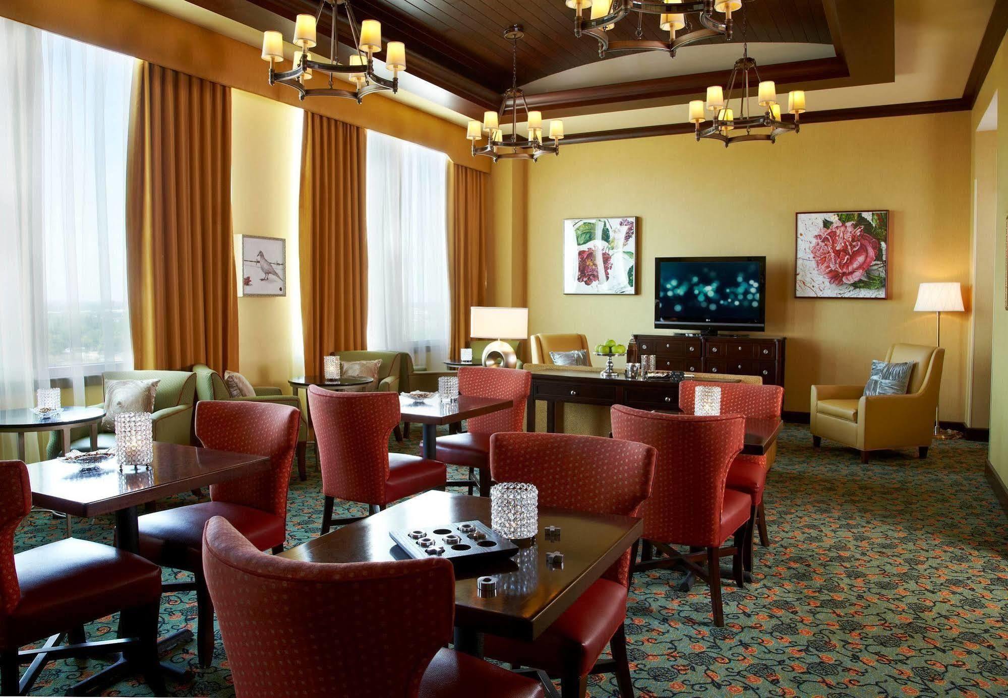 Renaissance Montgomery Hotel & Spa At The Convention Center Екстер'єр фото